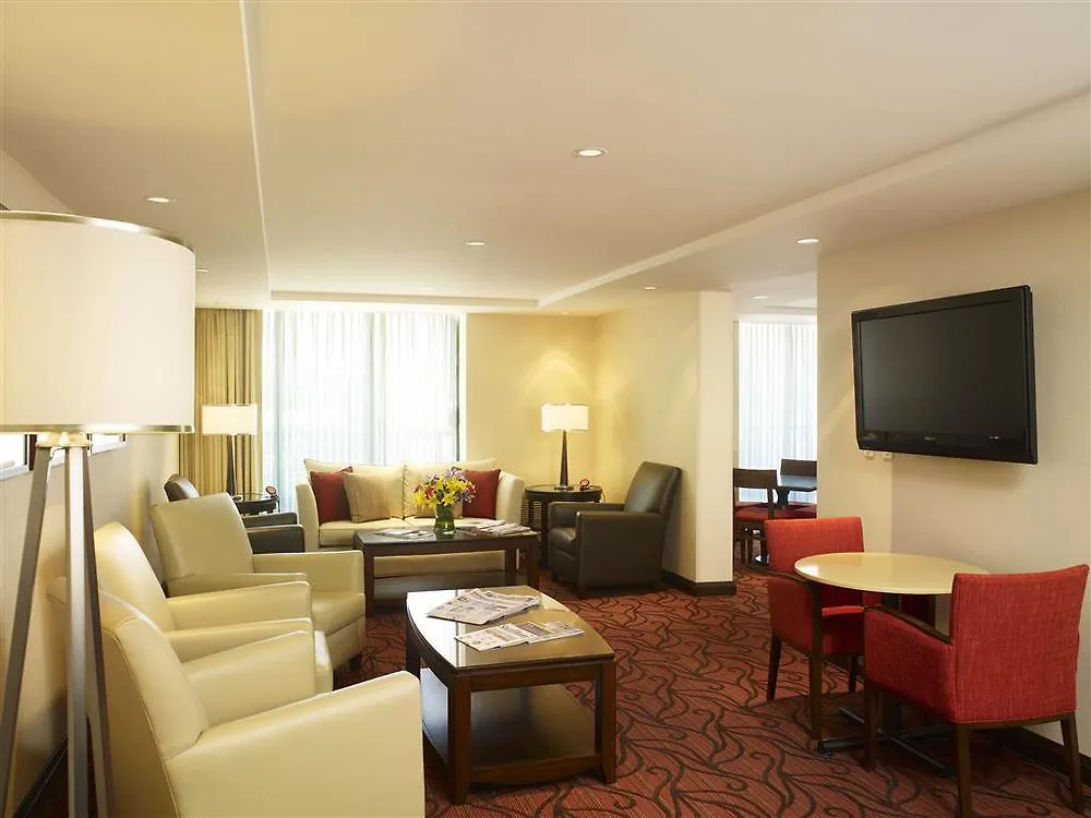 Sheraton Vancouver Airport Hotel Richmond 4*,